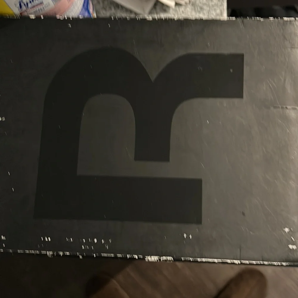 Reebok T Raaw - Picture 7 of 7